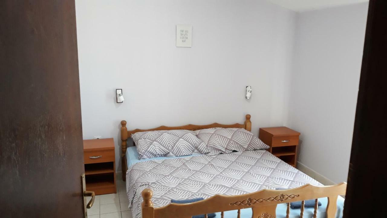 Apartmani Jovanovic Луштица Экстерьер фото